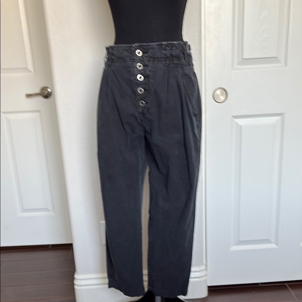 Free people adjustable waist pants.